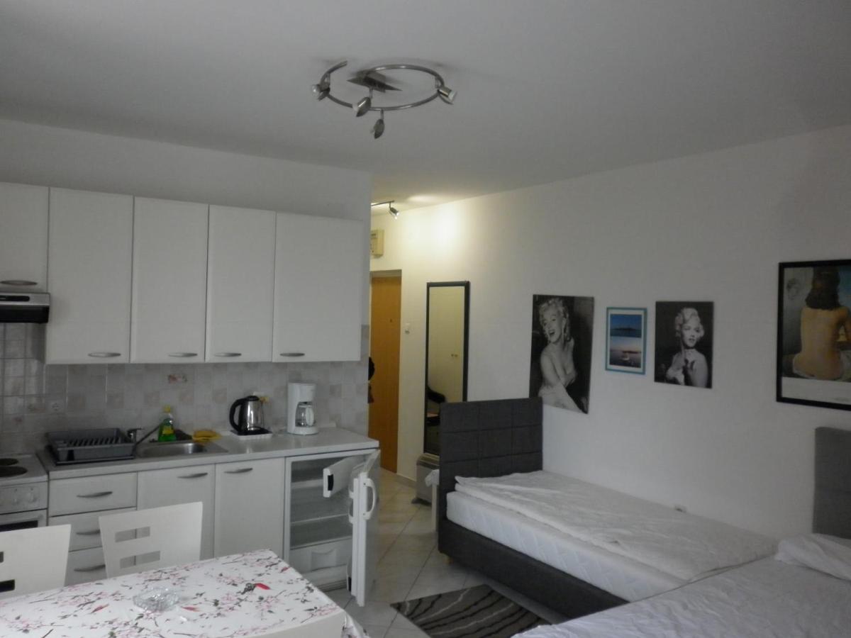 Apartment Antoncic Dramalj Exterior foto