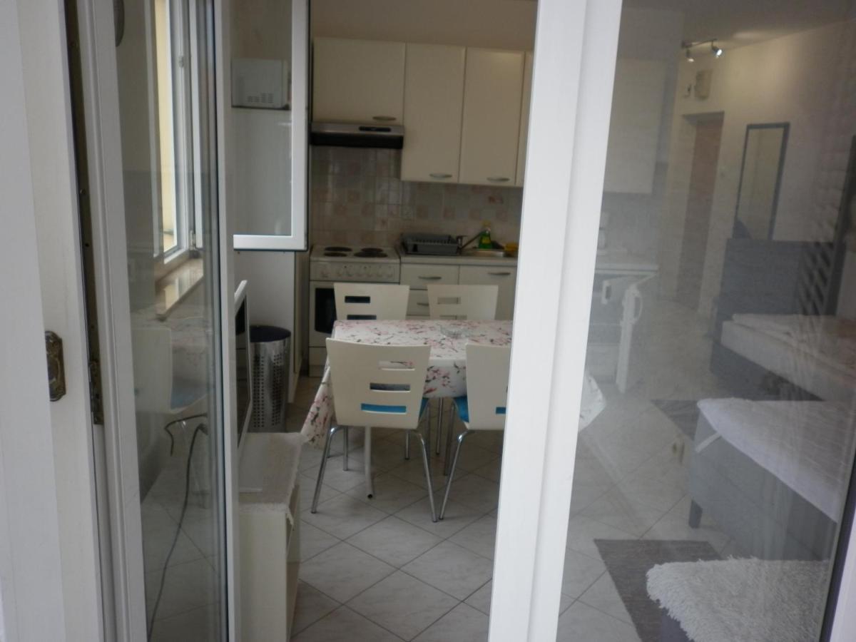 Apartment Antoncic Dramalj Exterior foto