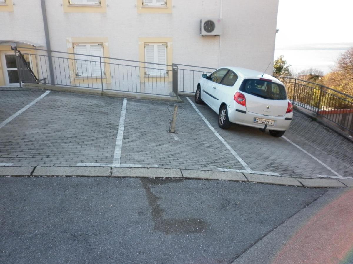 Apartment Antoncic Dramalj Exterior foto