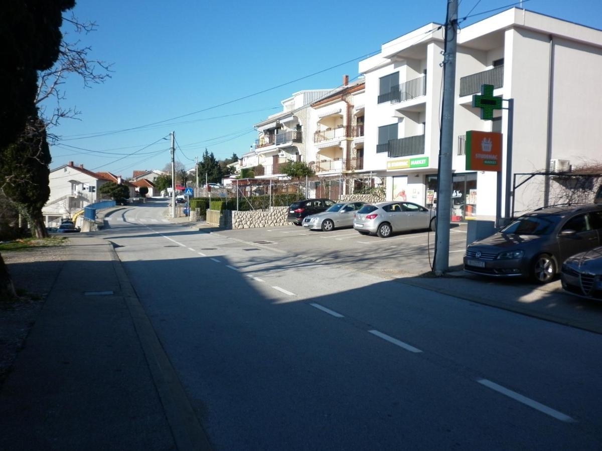 Apartment Antoncic Dramalj Exterior foto