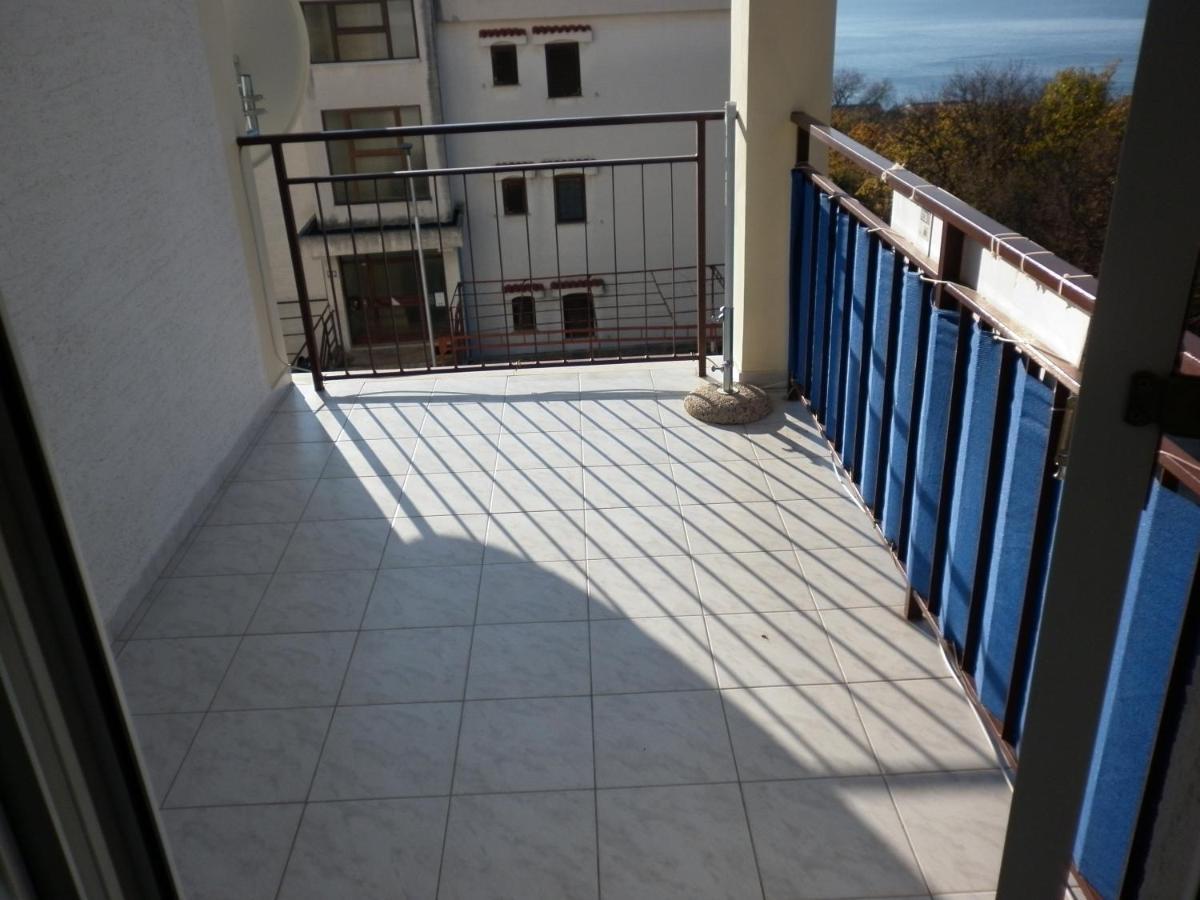 Apartment Antoncic Dramalj Exterior foto